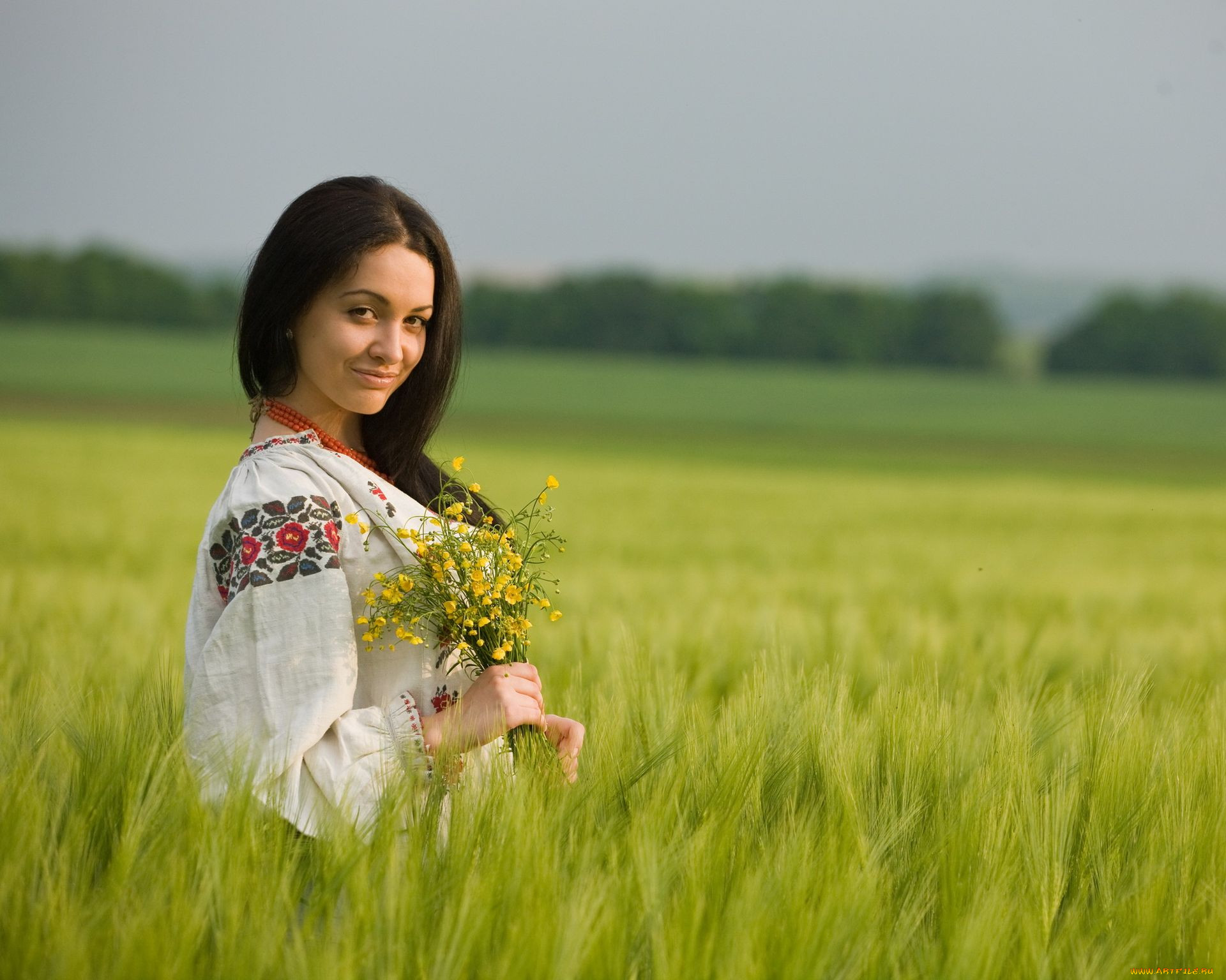 Women in Slavic costumes in Batam