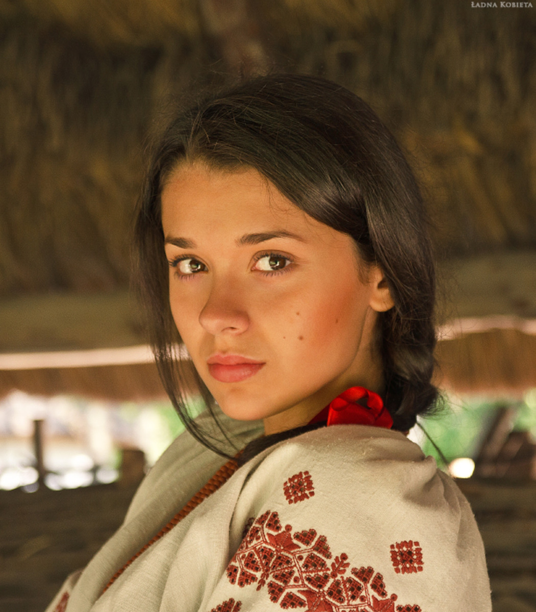 Girls in Slavic costumes in Batam
