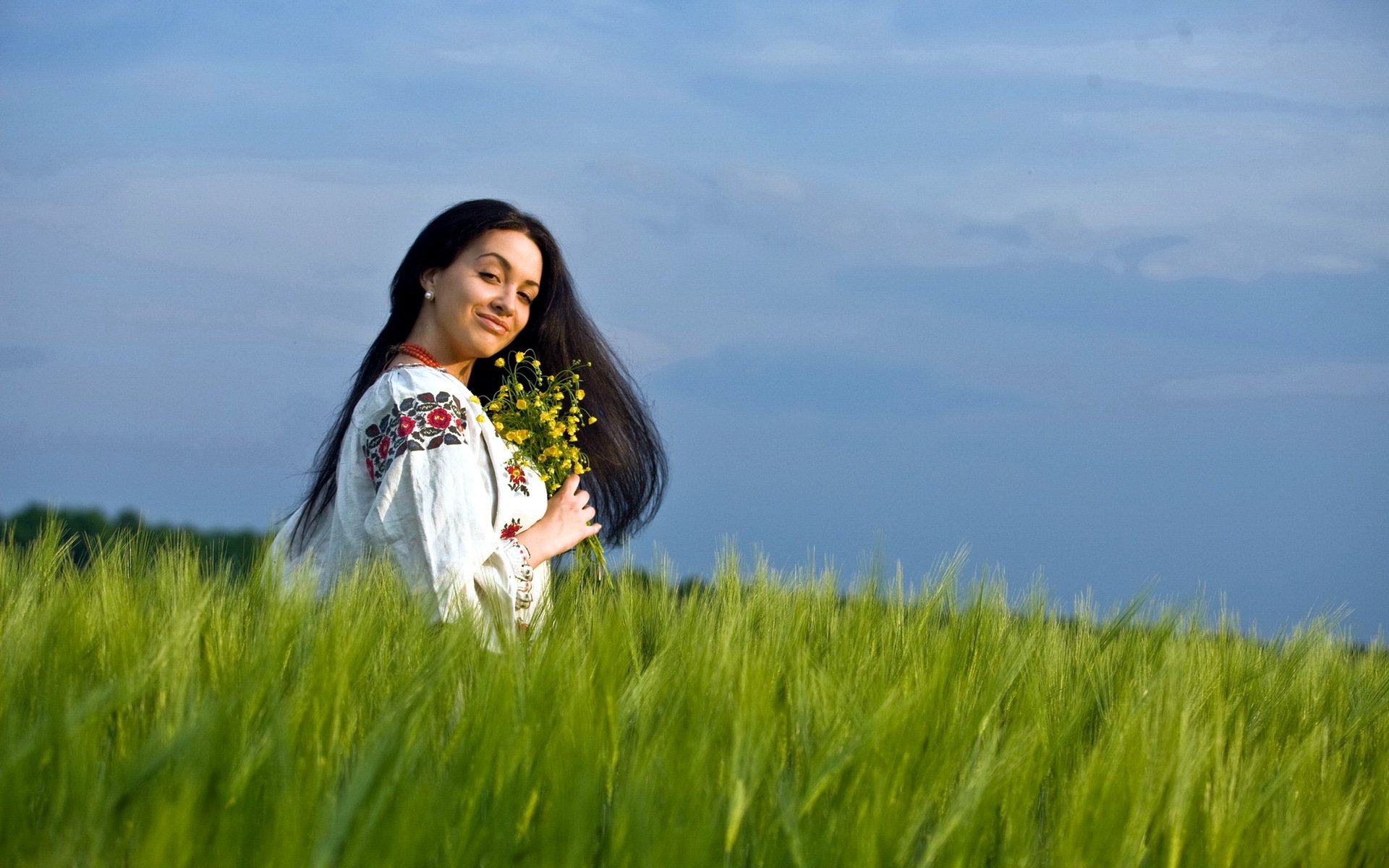 Girls in Slavic costumes in Batam