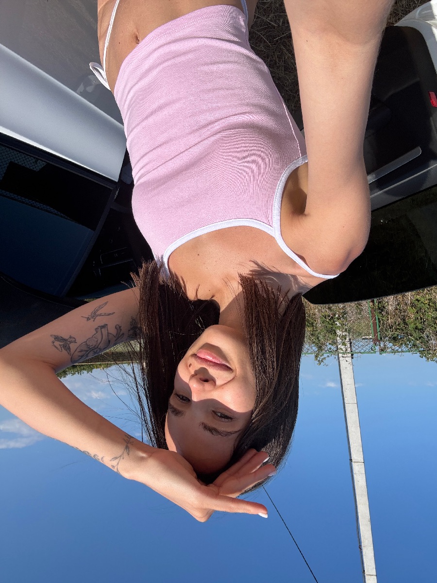 Sexy model Tina in Batam